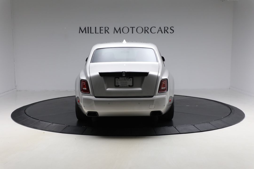 2023 Rolls-Royce Phantom