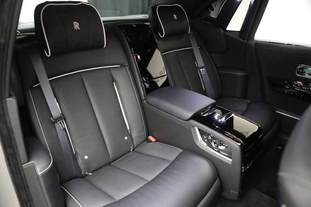 2023 Rolls-Royce Phantom