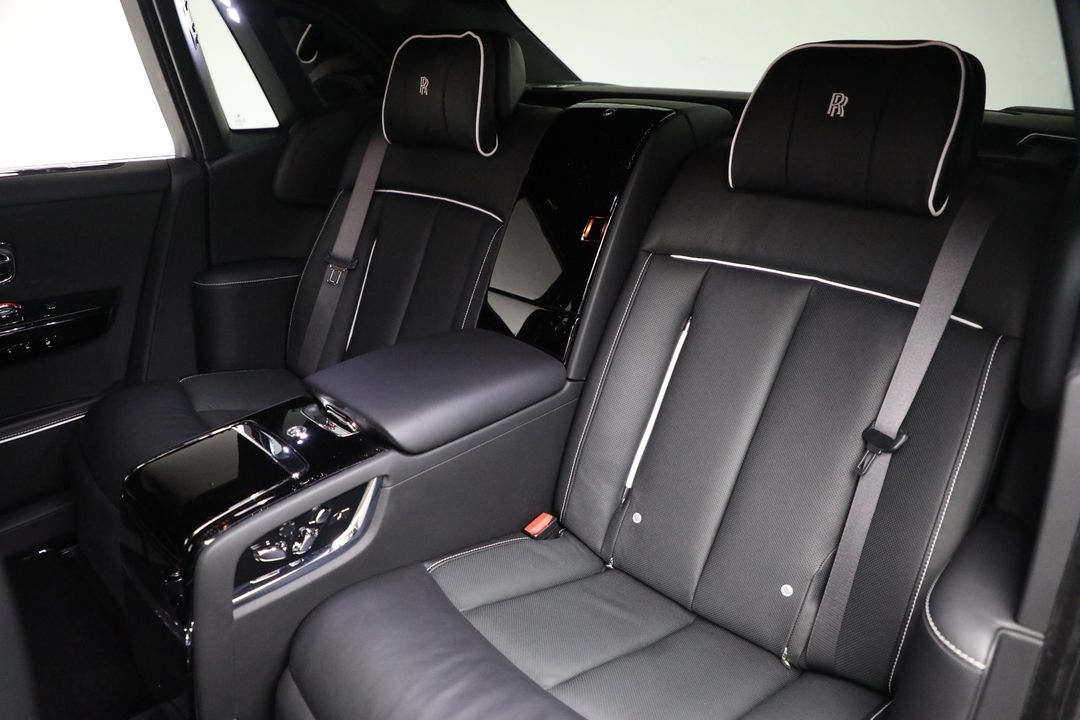 2023 Rolls-Royce Phantom