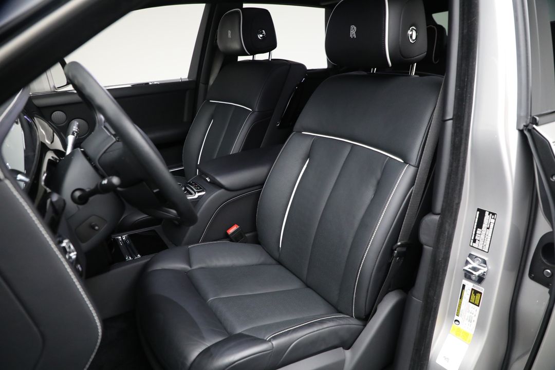 2023 Rolls-Royce Phantom