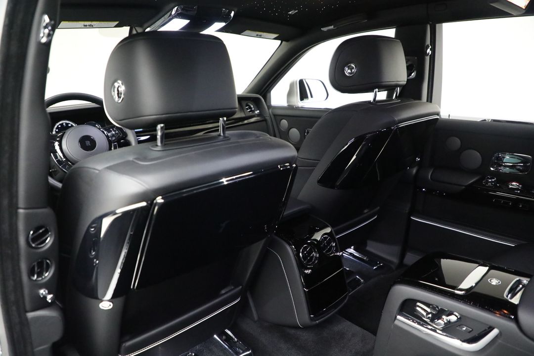 2023 Rolls-Royce Phantom
