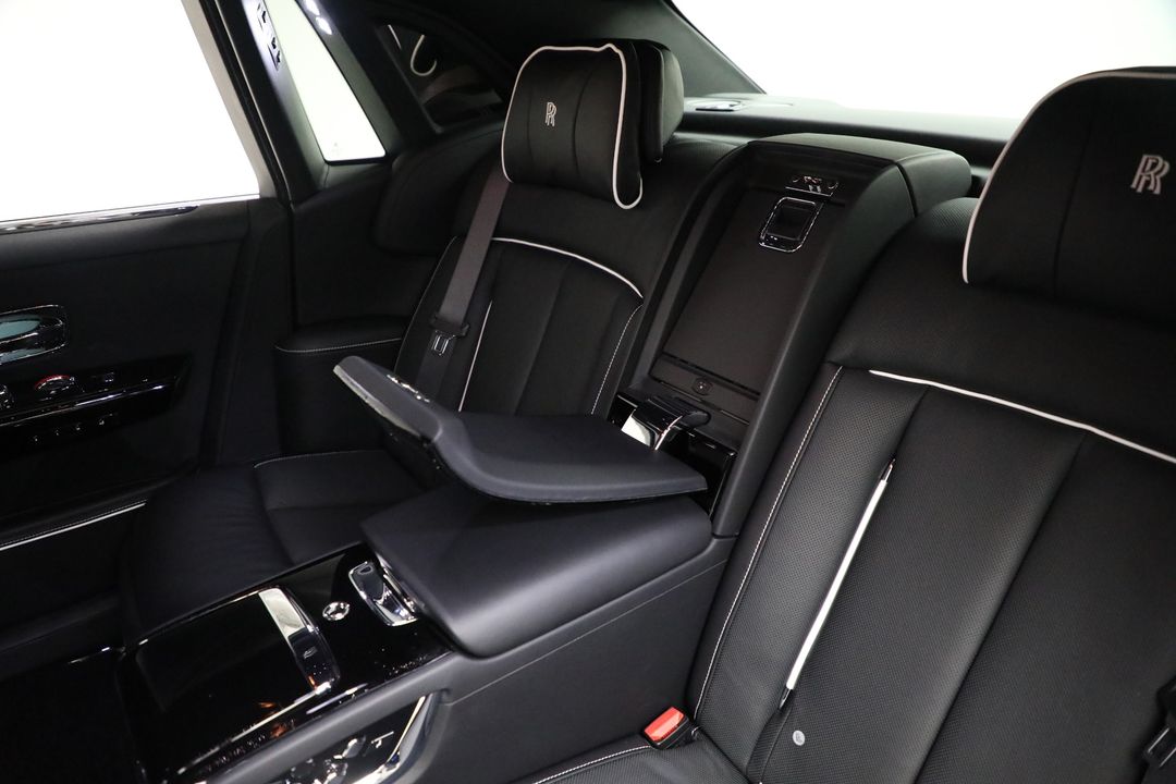 2023 Rolls-Royce Phantom