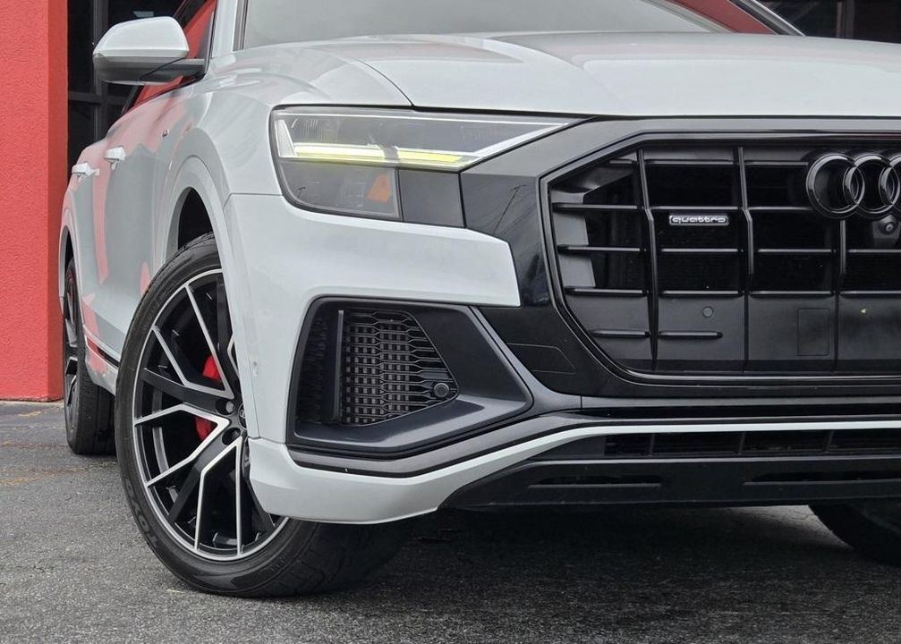 2021 Audi Q8