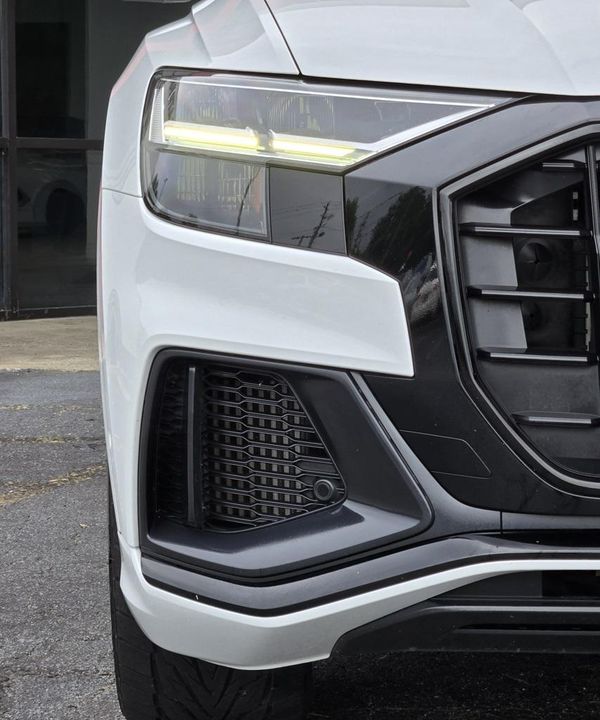 2021 Audi Q8