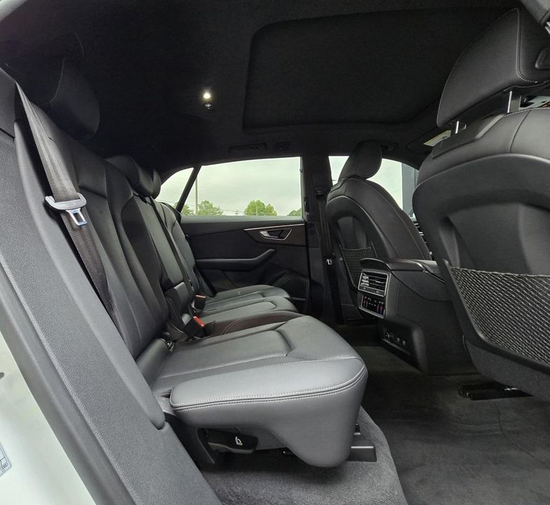 2021 Audi Q8