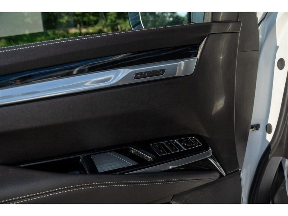 2025 Cadillac Escalade