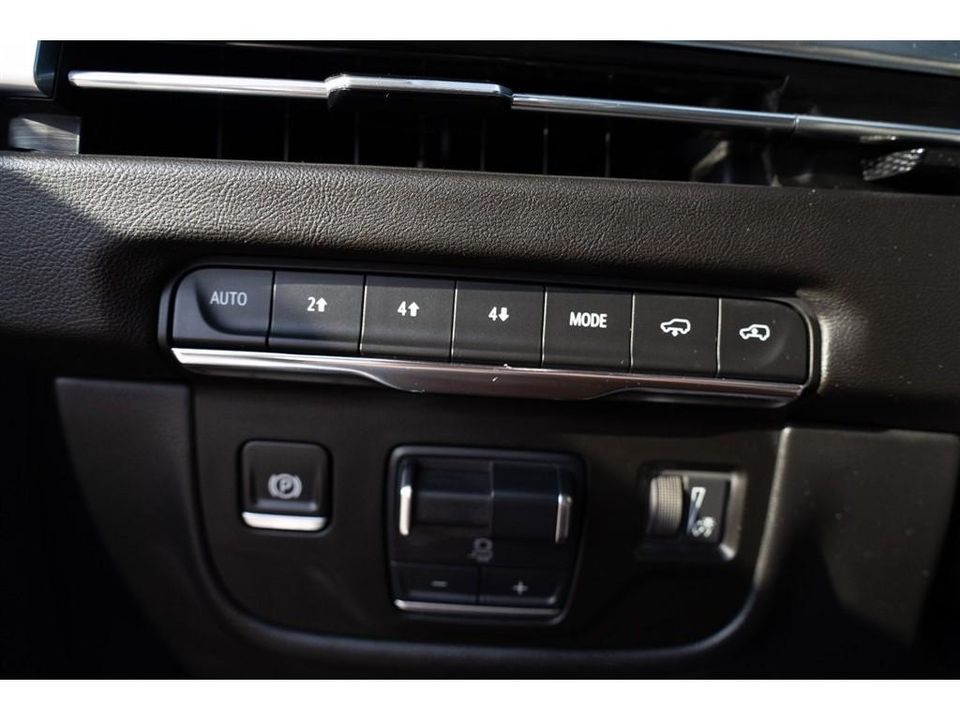 2025 Cadillac Escalade