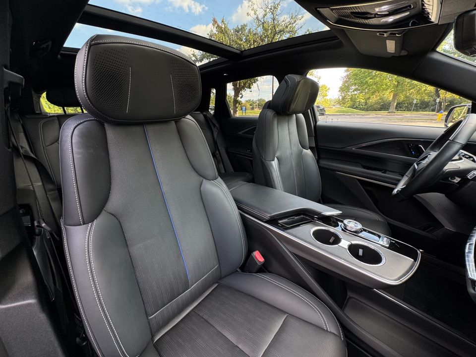 2024 Cadillac LYRIQ