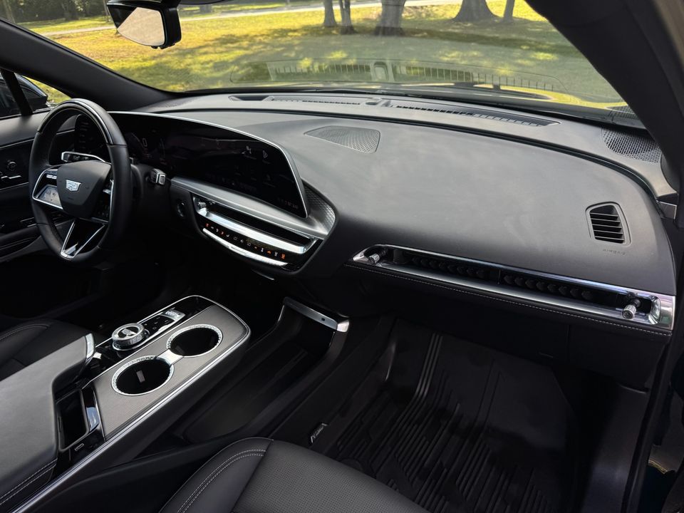 2024 Cadillac LYRIQ