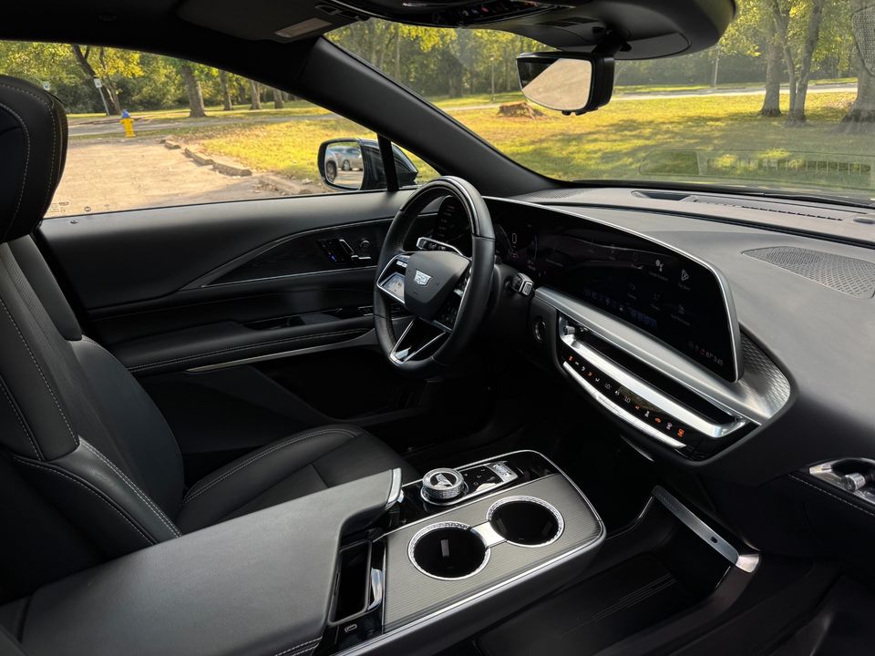 2024 Cadillac LYRIQ