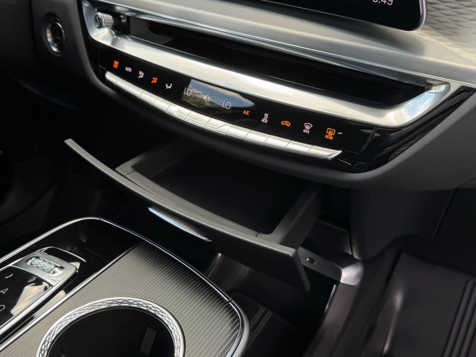 2024 Cadillac LYRIQ