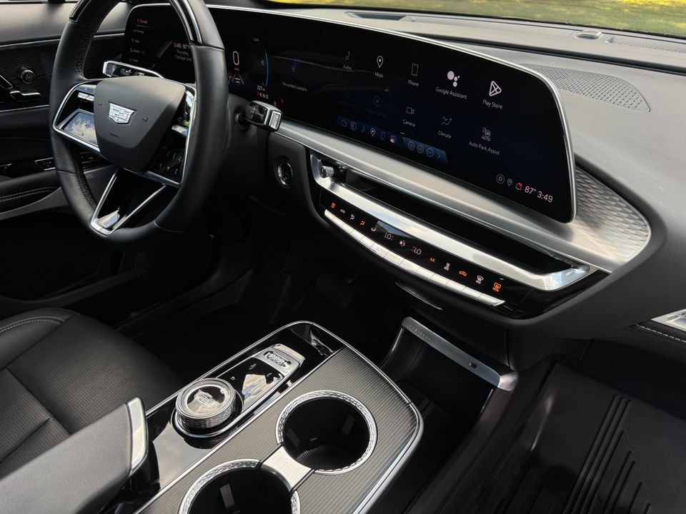 2024 Cadillac LYRIQ