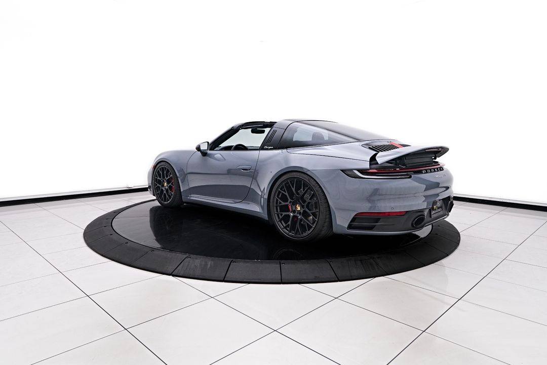 2023 Porsche 911