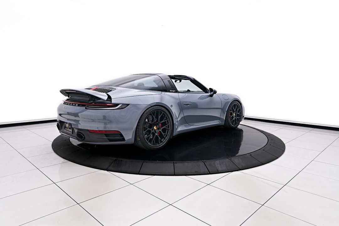 2023 Porsche 911