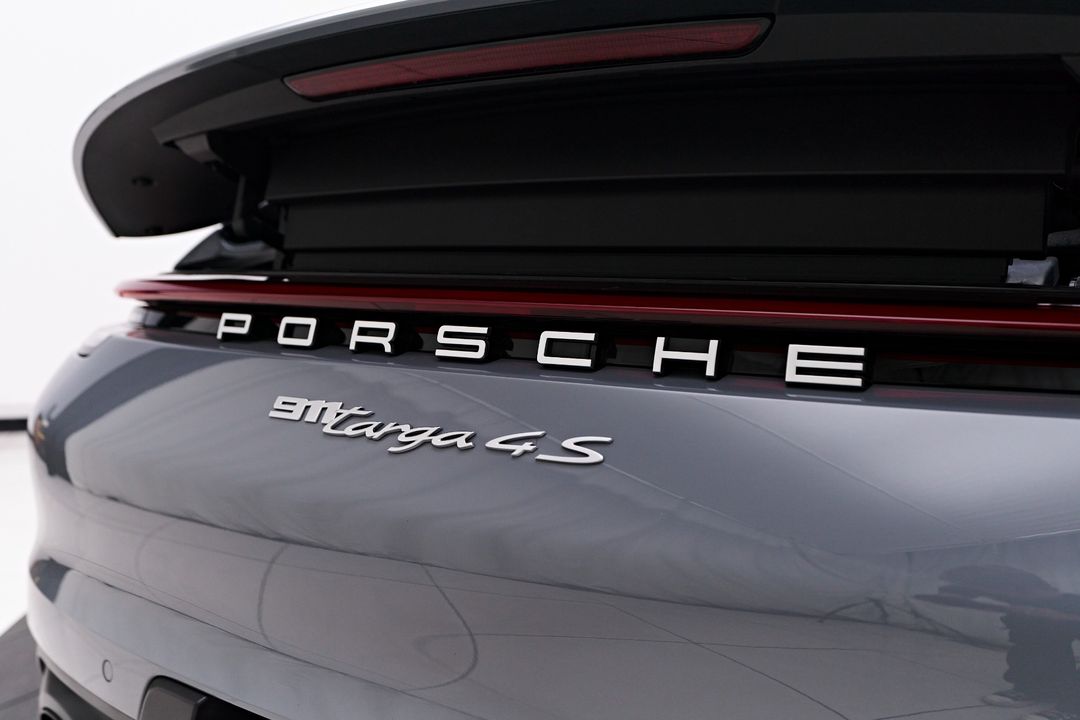2023 Porsche 911