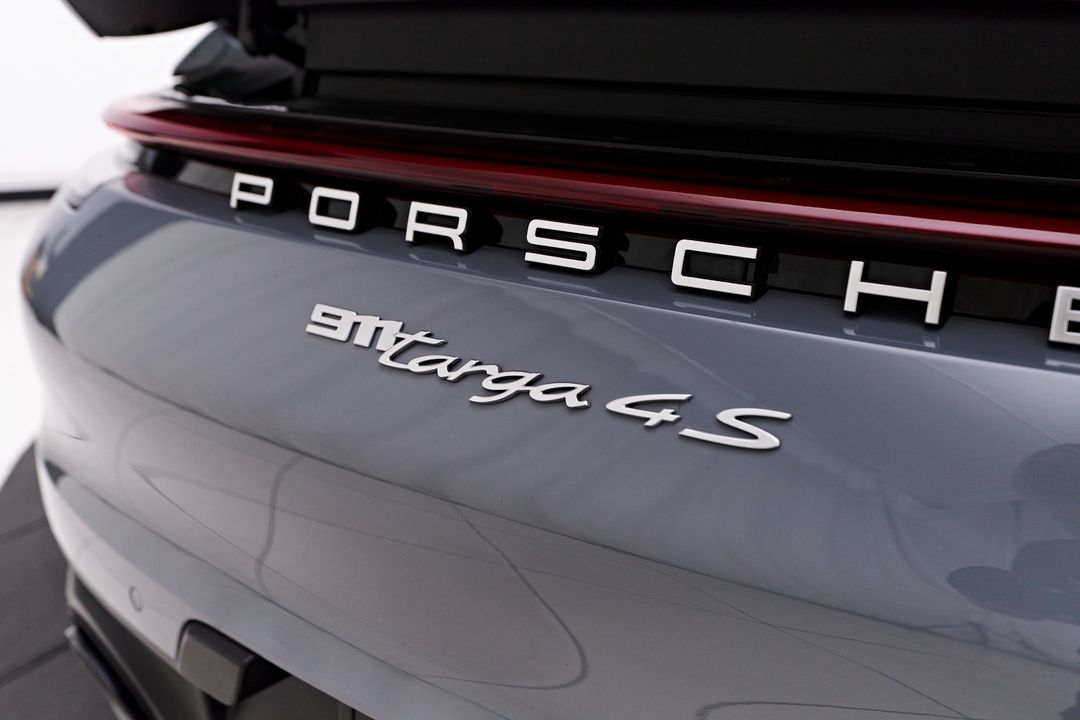 2023 Porsche 911