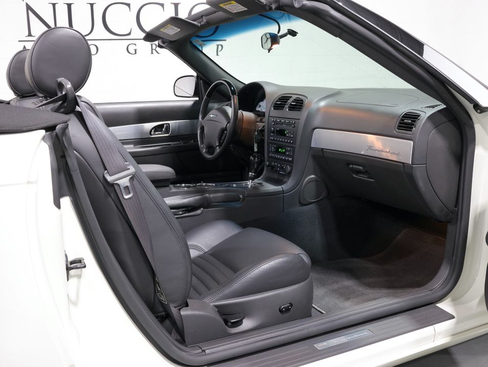 2002 Ford Thunderbird