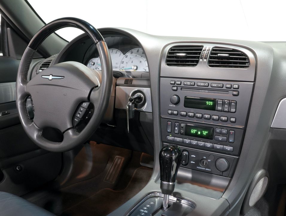 2002 Ford Thunderbird