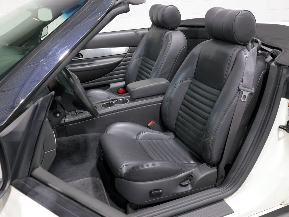 2002 Ford Thunderbird