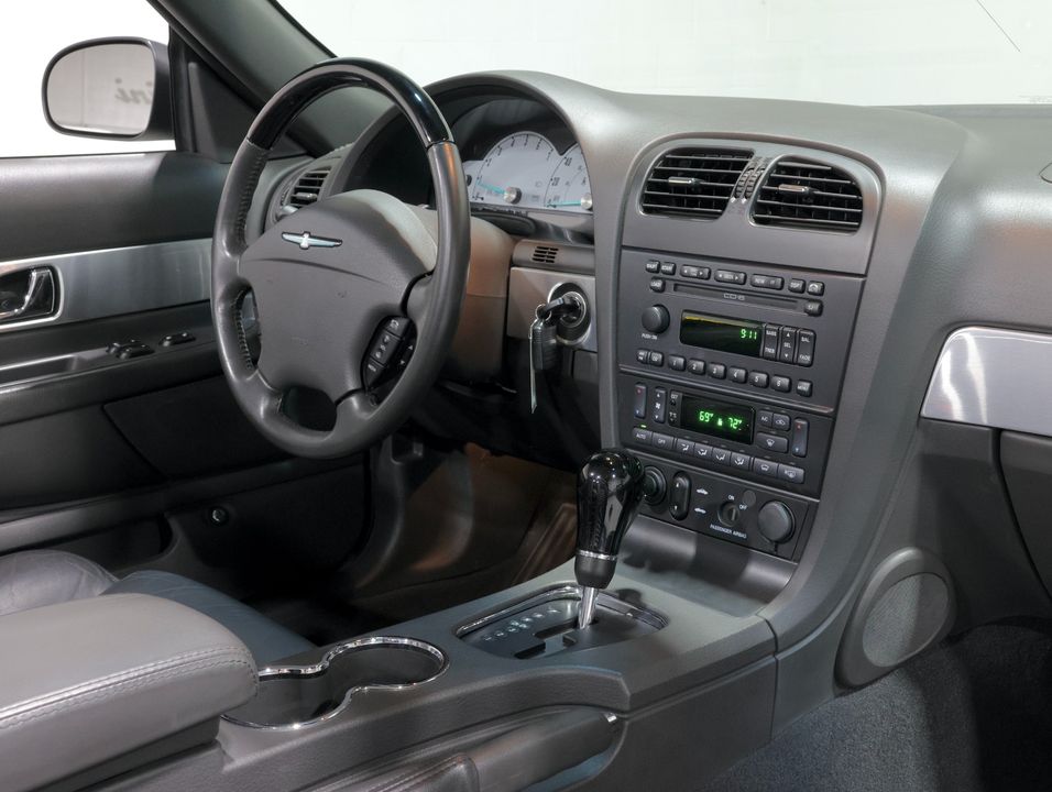 2002 Ford Thunderbird