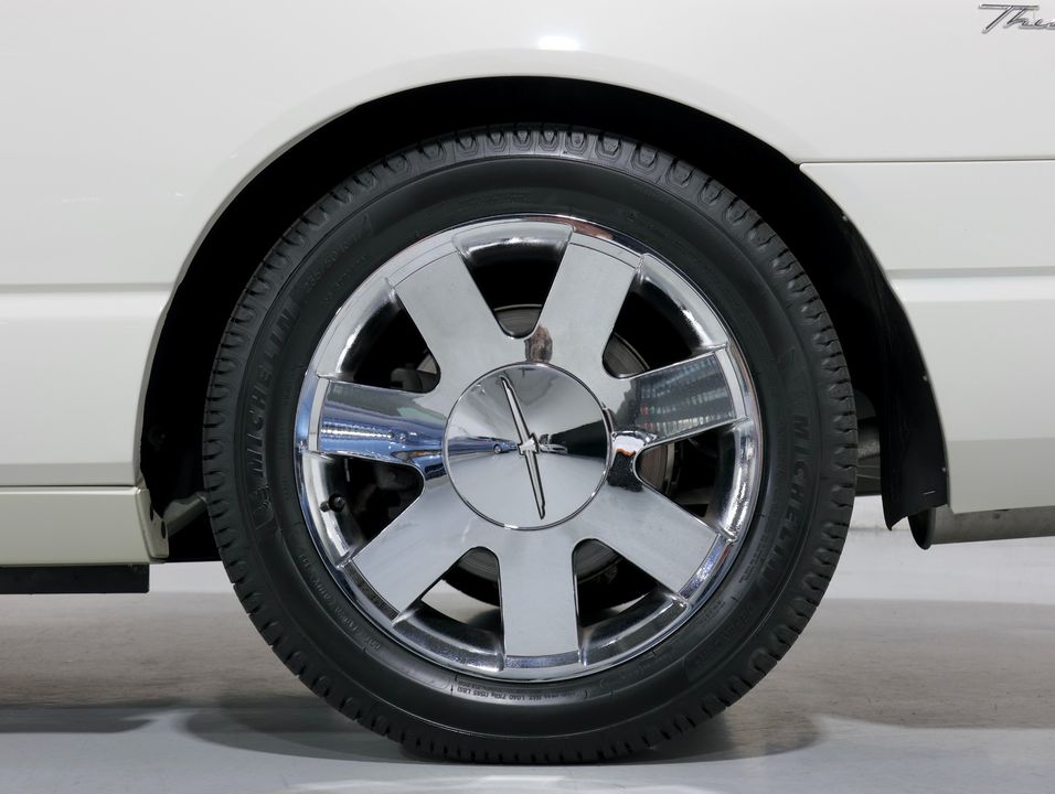 2002 Ford Thunderbird