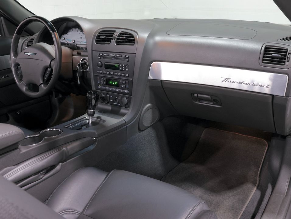 2002 Ford Thunderbird