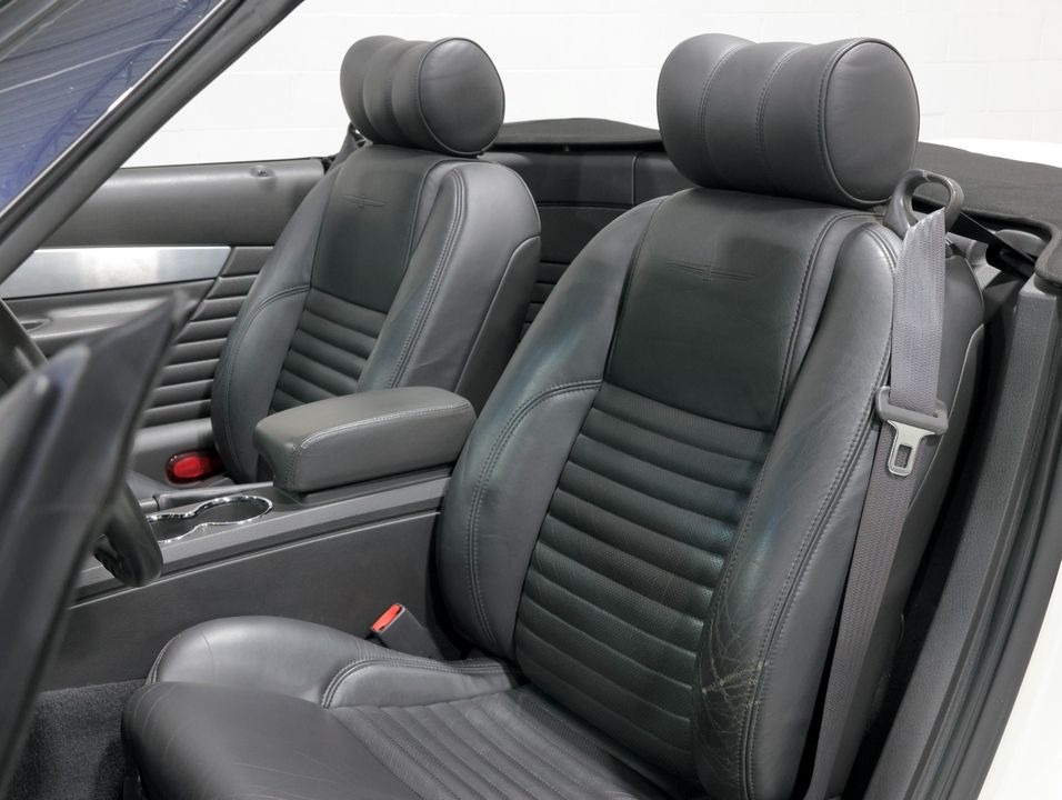 2002 Ford Thunderbird