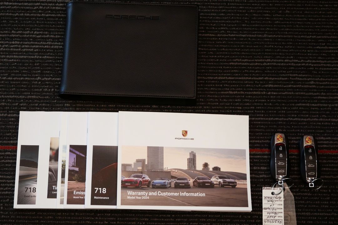 2024 Porsche 718