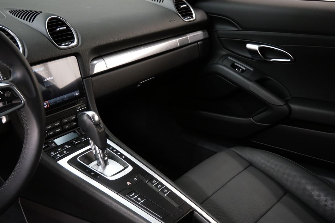 2024 Porsche 718