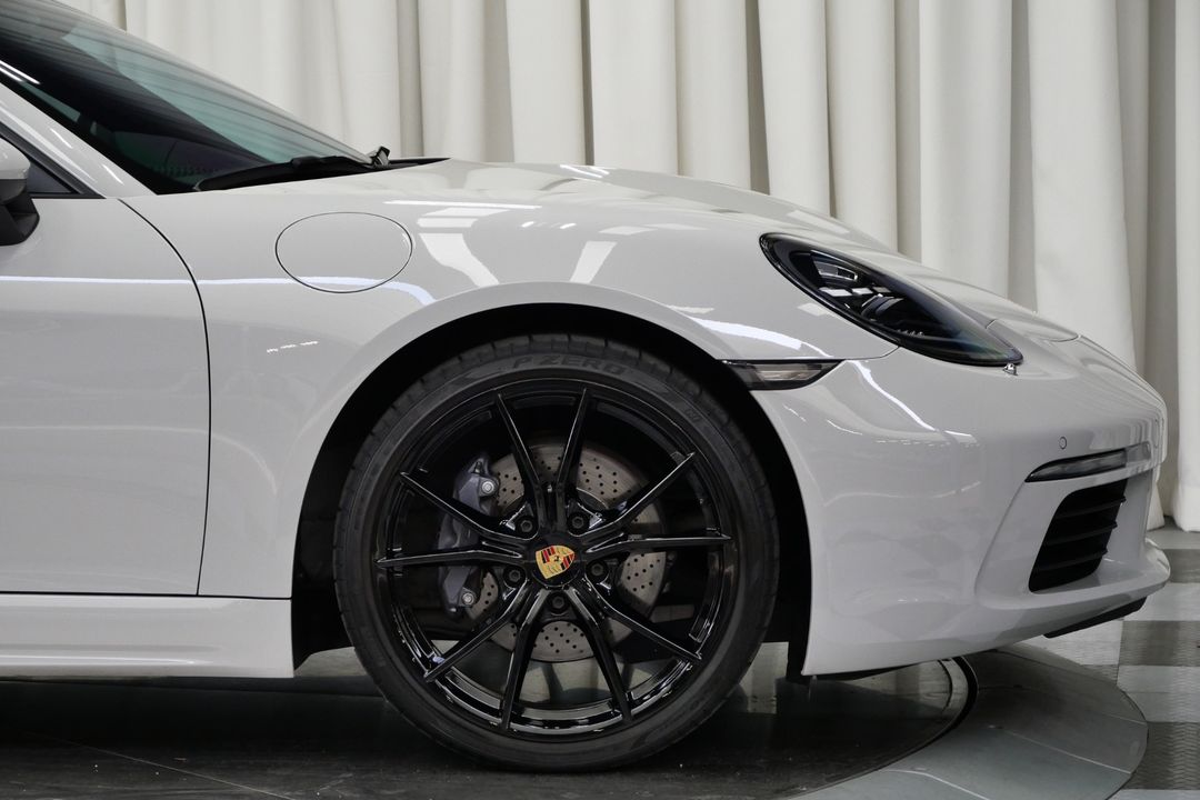 2024 Porsche 718