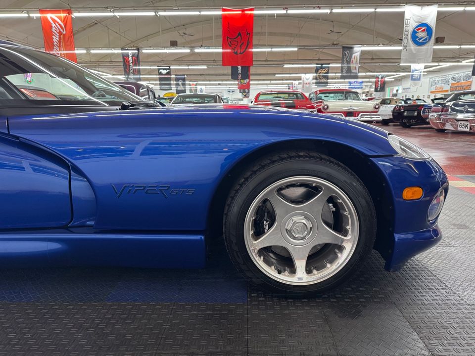 1997 Dodge Viper