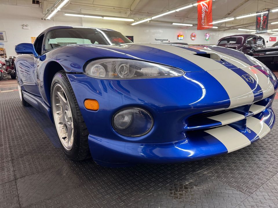 1997 Dodge Viper