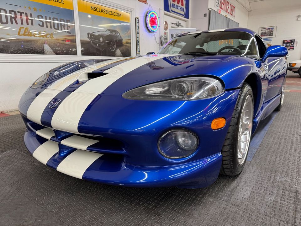 1997 Dodge Viper