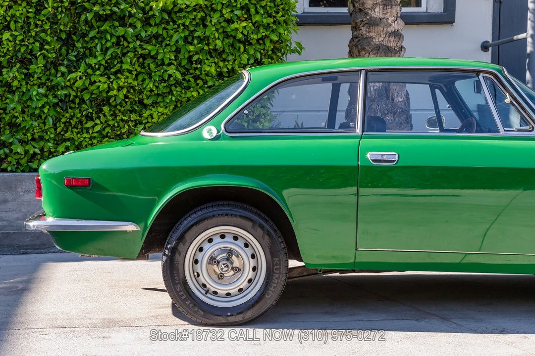 1974 Alfa Romeo GTV 2000
