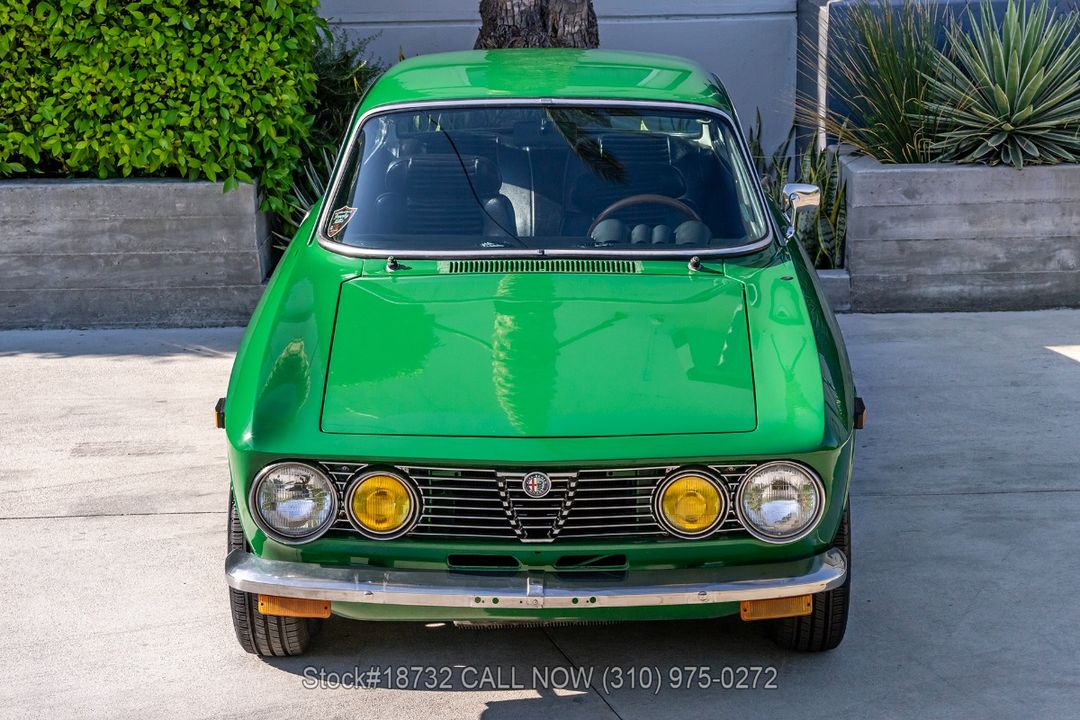 1974 Alfa Romeo GTV 2000