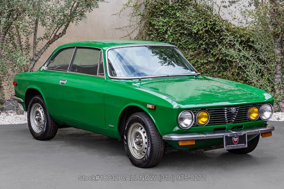 1974 Alfa Romeo GTV 2000