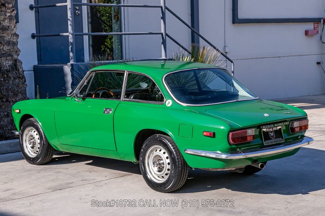 1974 Alfa Romeo GTV 2000