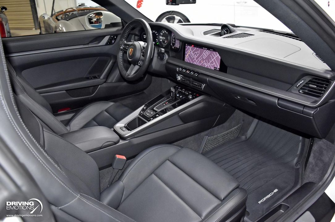 2020 Porsche 911 Carrera 4