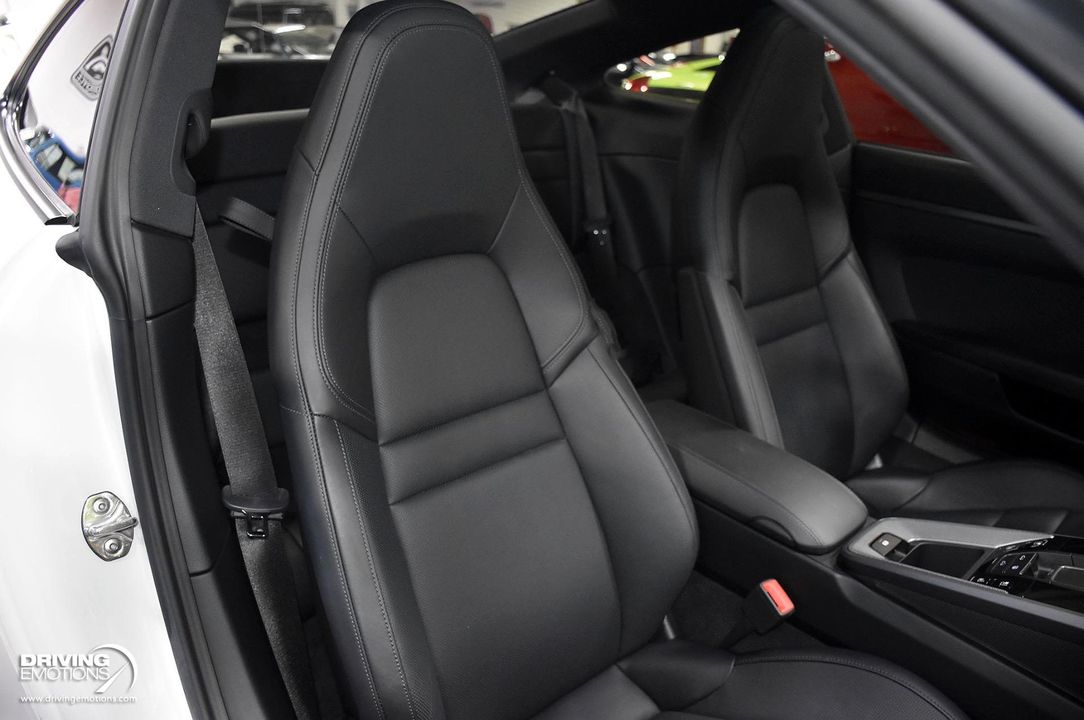 2020 Porsche 911 Carrera 4