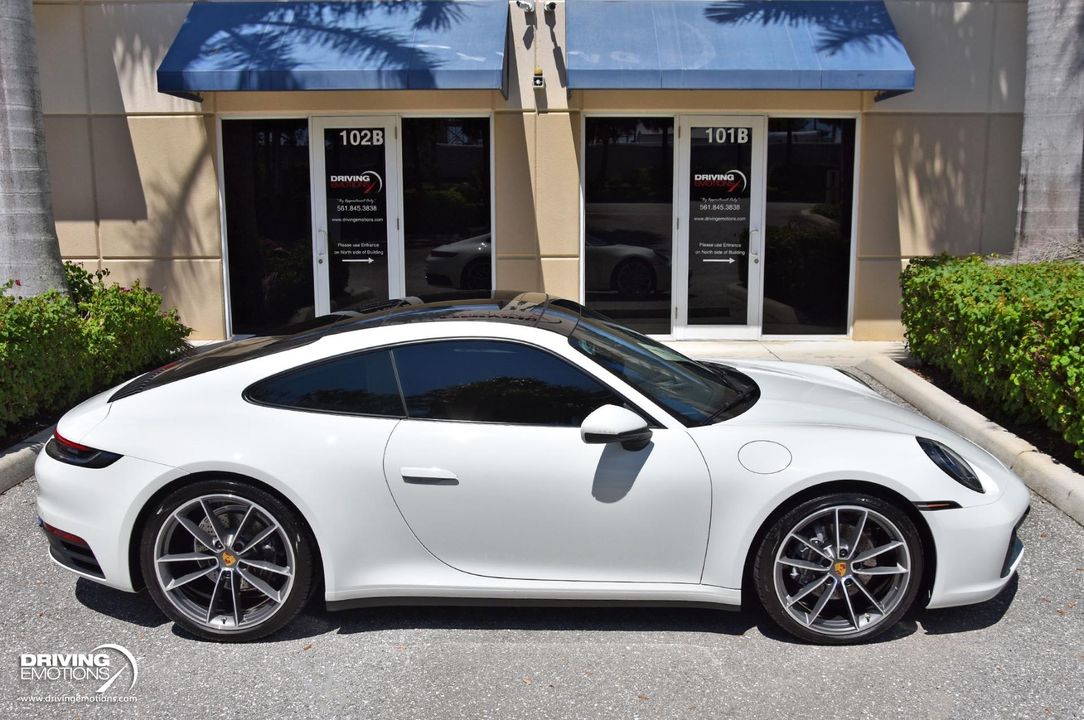 2020 Porsche 911 Carrera 4