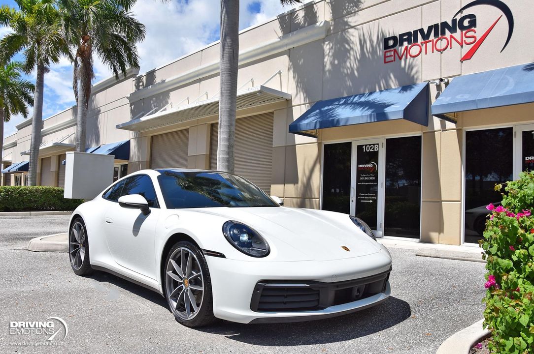 2020 Porsche 911 Carrera 4
