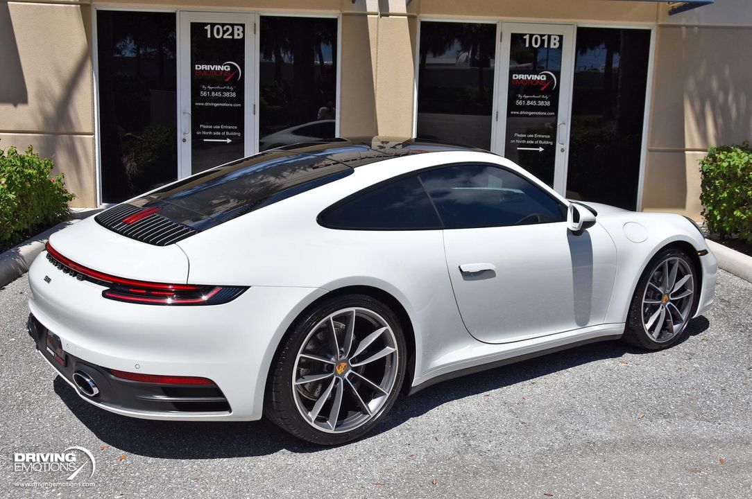 2020 Porsche 911 Carrera 4