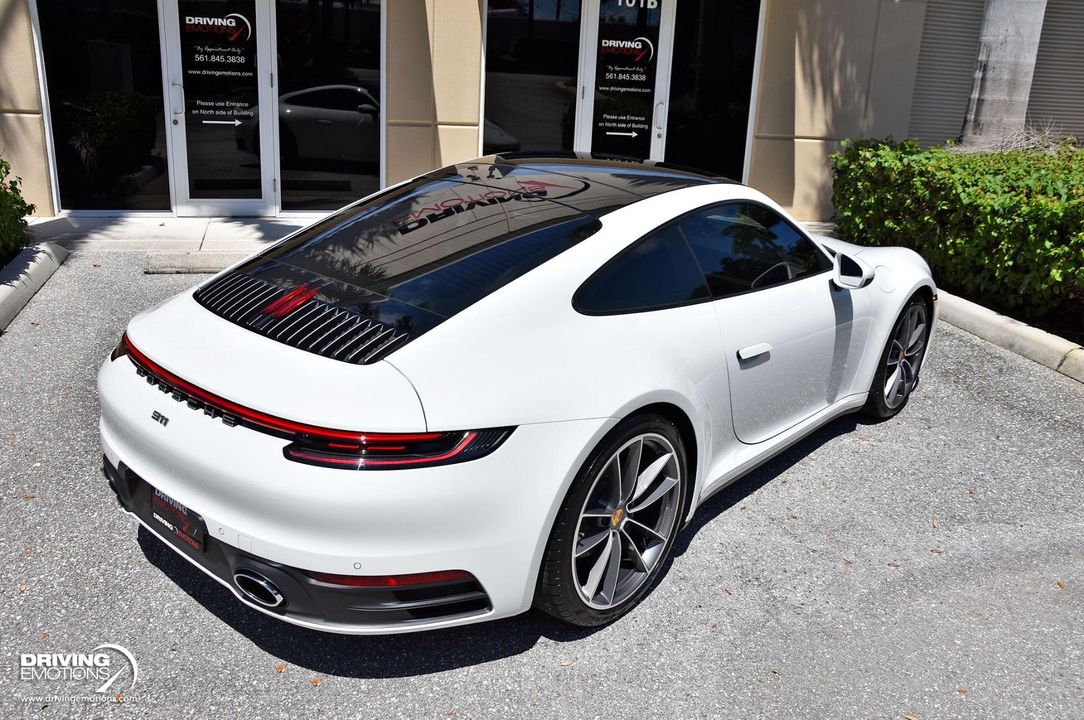 2020 Porsche 911 Carrera 4