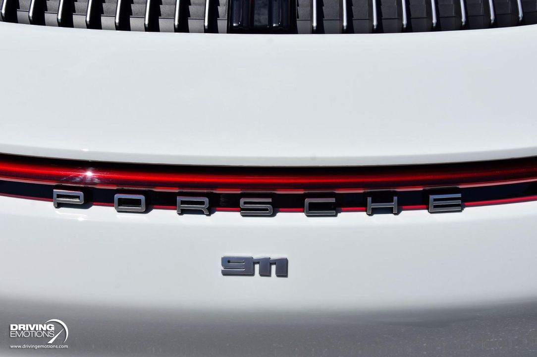 2020 Porsche 911 Carrera 4