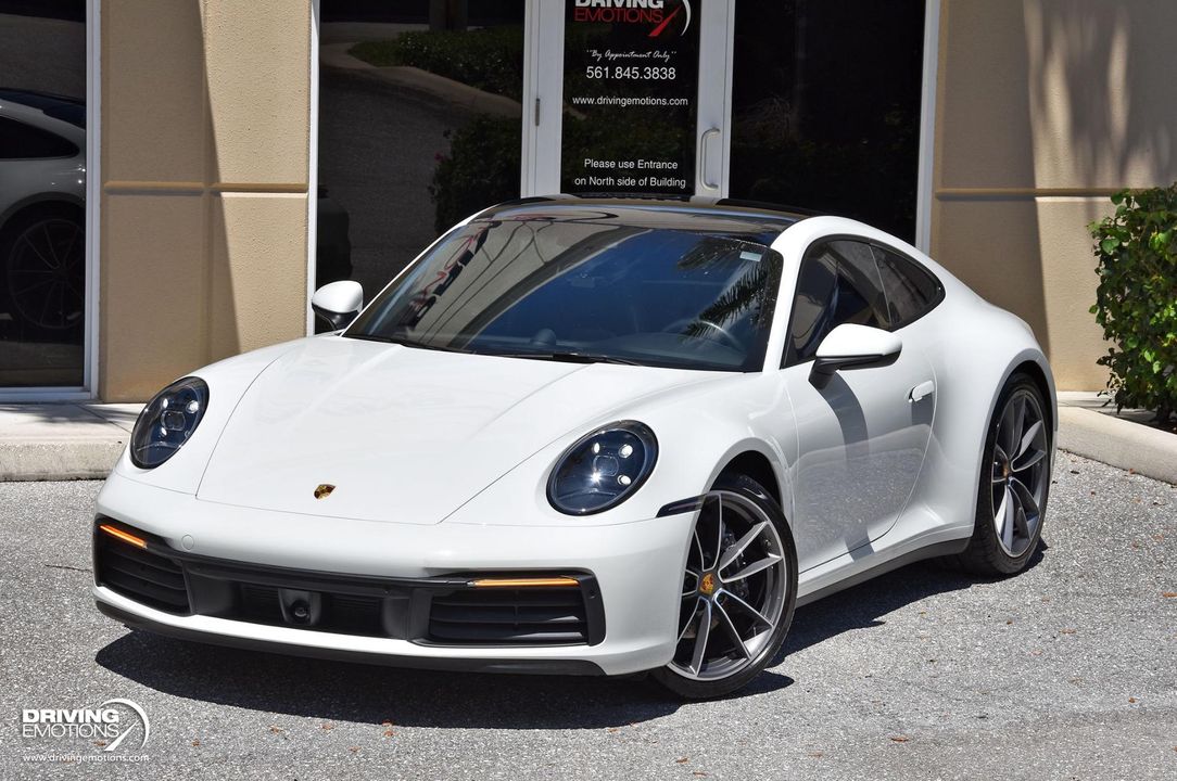 2020 Porsche 911 Carrera 4