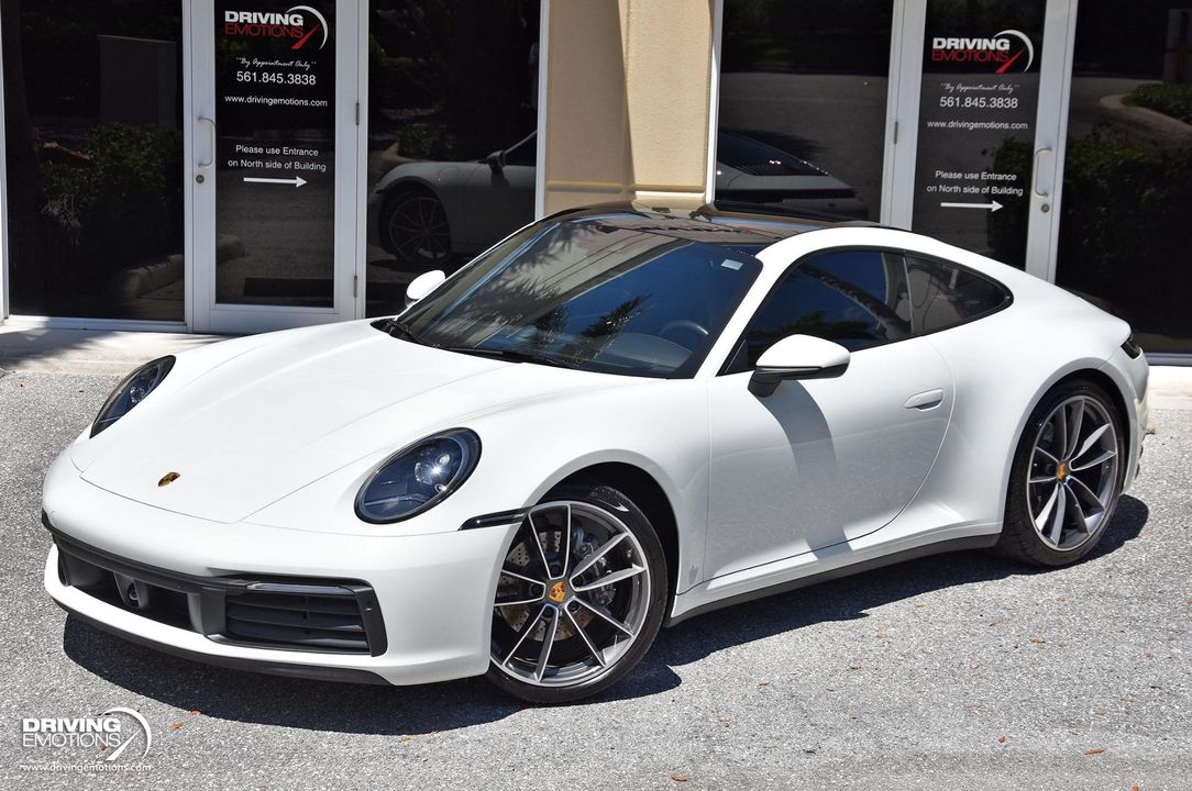 2020 Porsche 911 Carrera 4