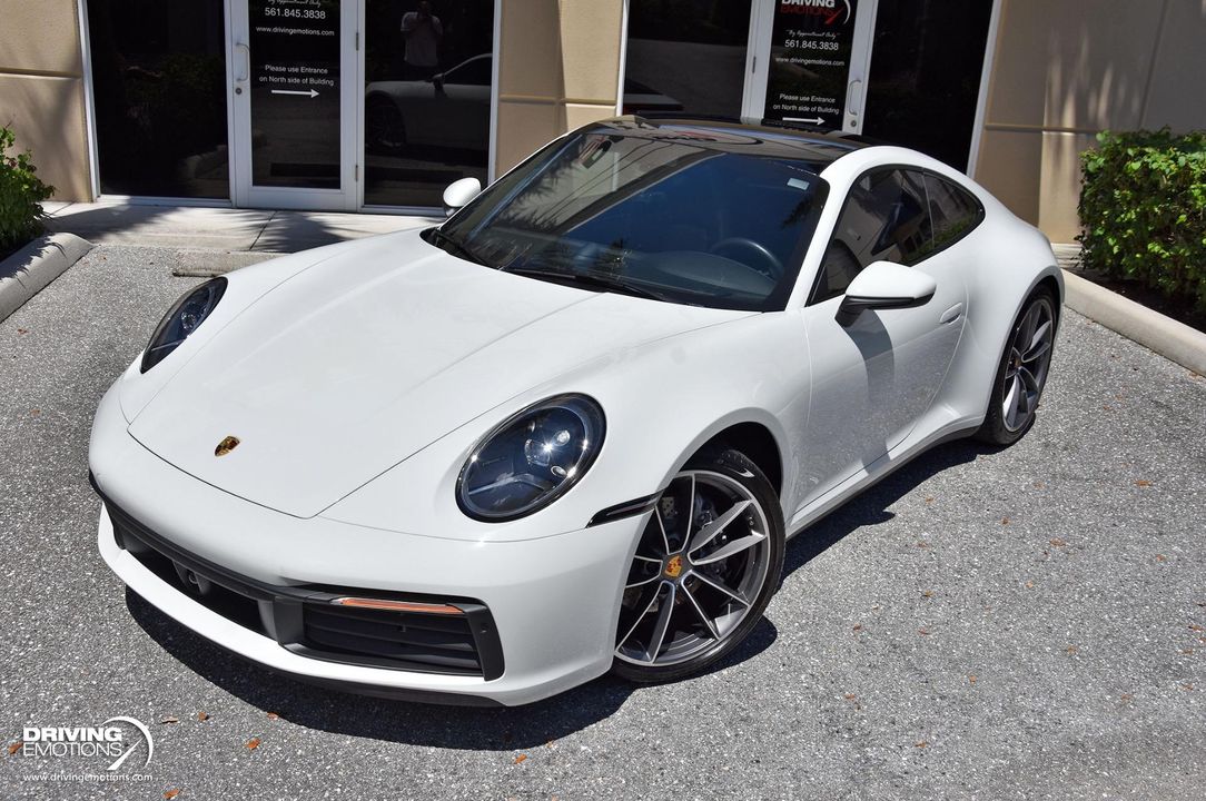 2020 Porsche 911 Carrera 4
