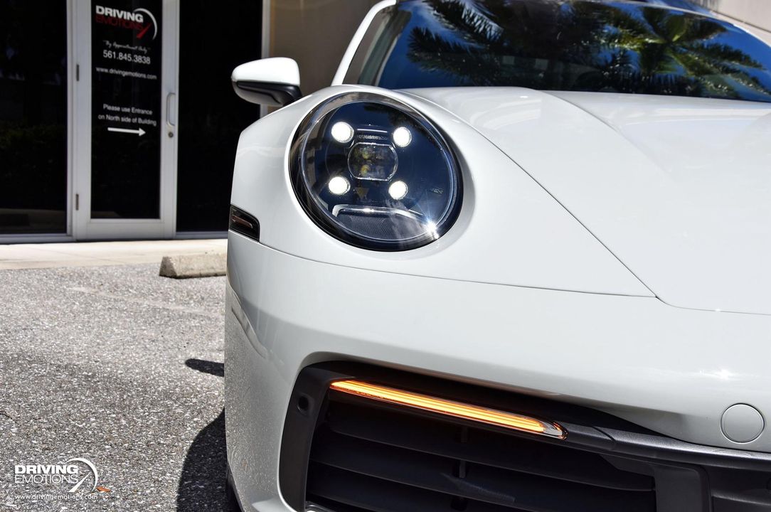 2020 Porsche 911 Carrera 4