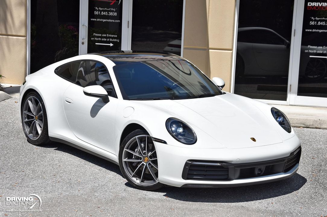 2020 Porsche 911 Carrera 4