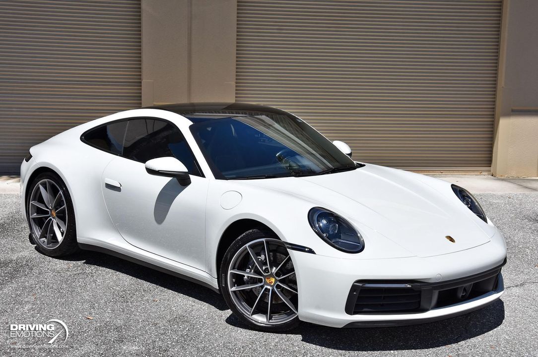 2020 Porsche 911 Carrera 4